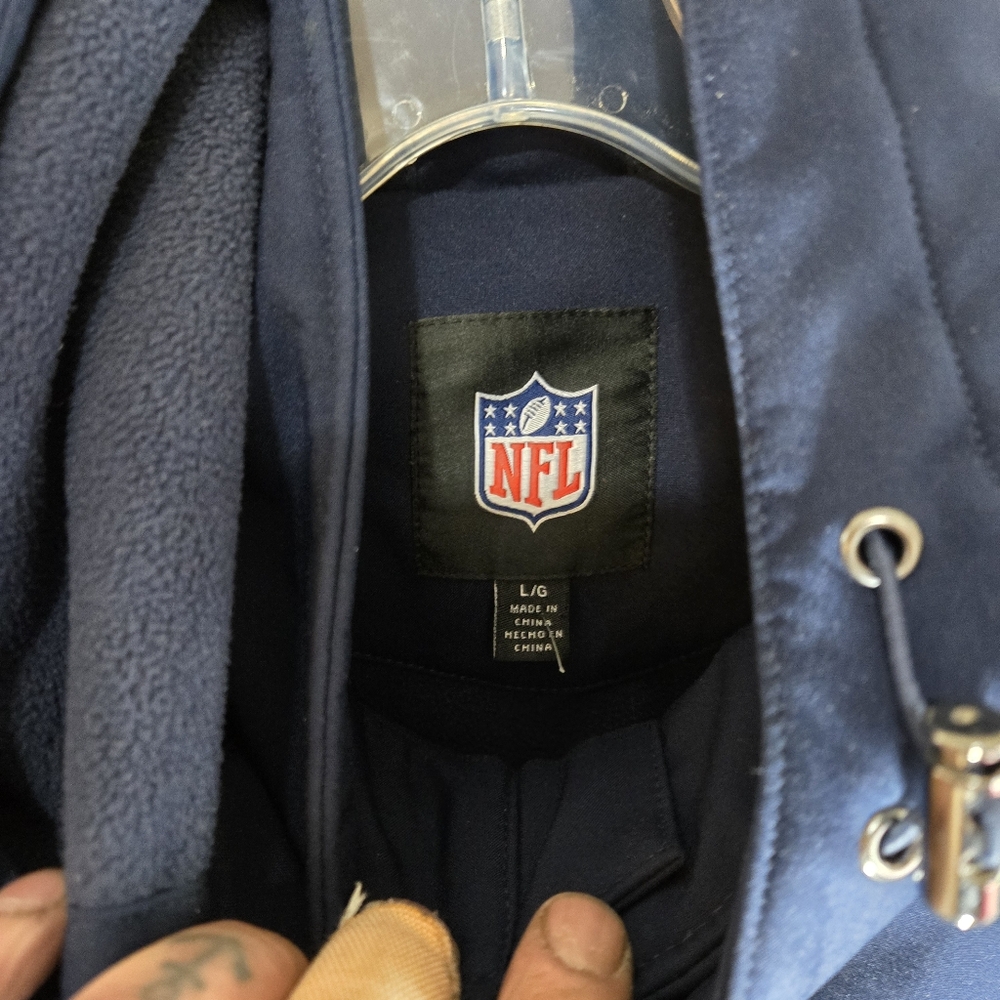 Dallas Cowboys Soft Shell Jacket - Picture 3 of 9